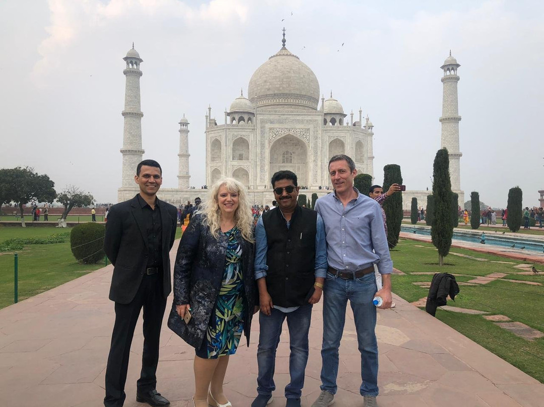 Unisafe Tours-阿格拉必去景点