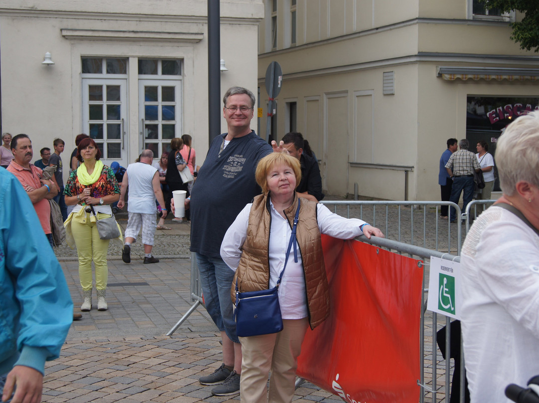 Das Rathaus-Zeitz必去景点