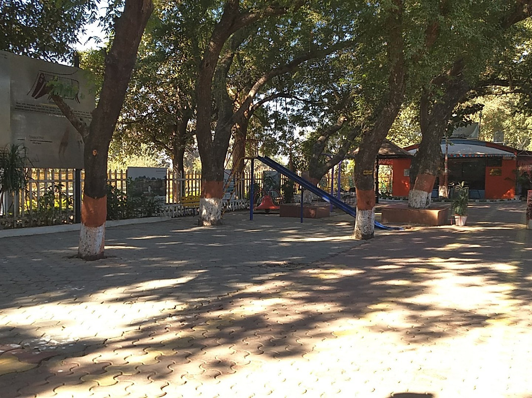 Hotel Highway Treat, Bhimbetka (MPTDC)主图