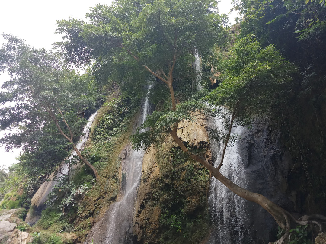 Sri Gethuk Waterfall景点图片