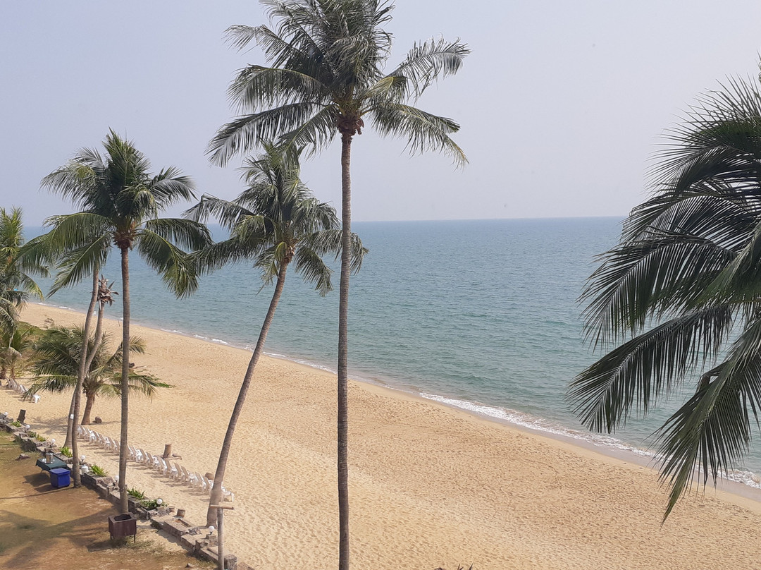 Rayong Chalet Hotel & Resort主图