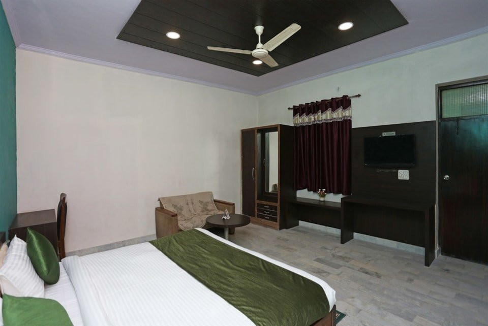 马哈拉那宫酒店主图