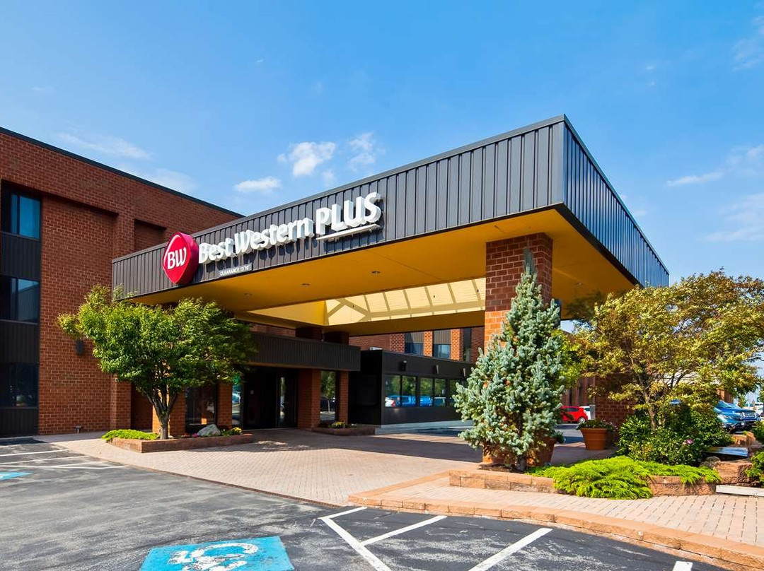 Best Western Plus Oswego Hotel And Conference Center主图