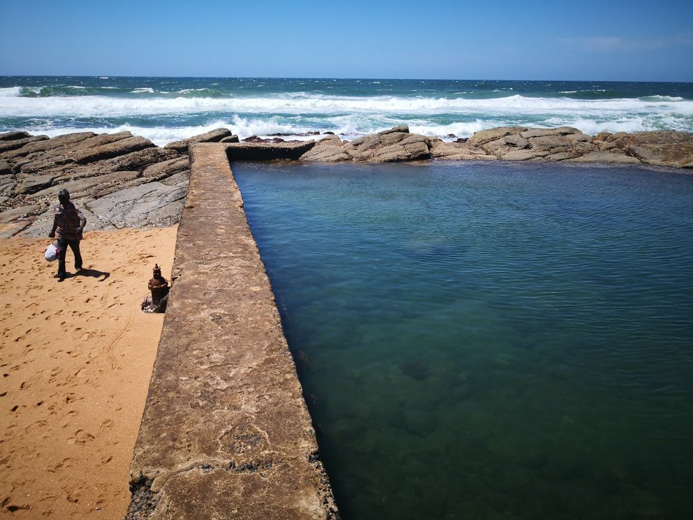 Granny's Pool-塩石必去景点