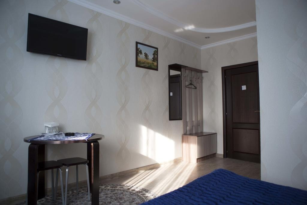 Pakhra Hotel