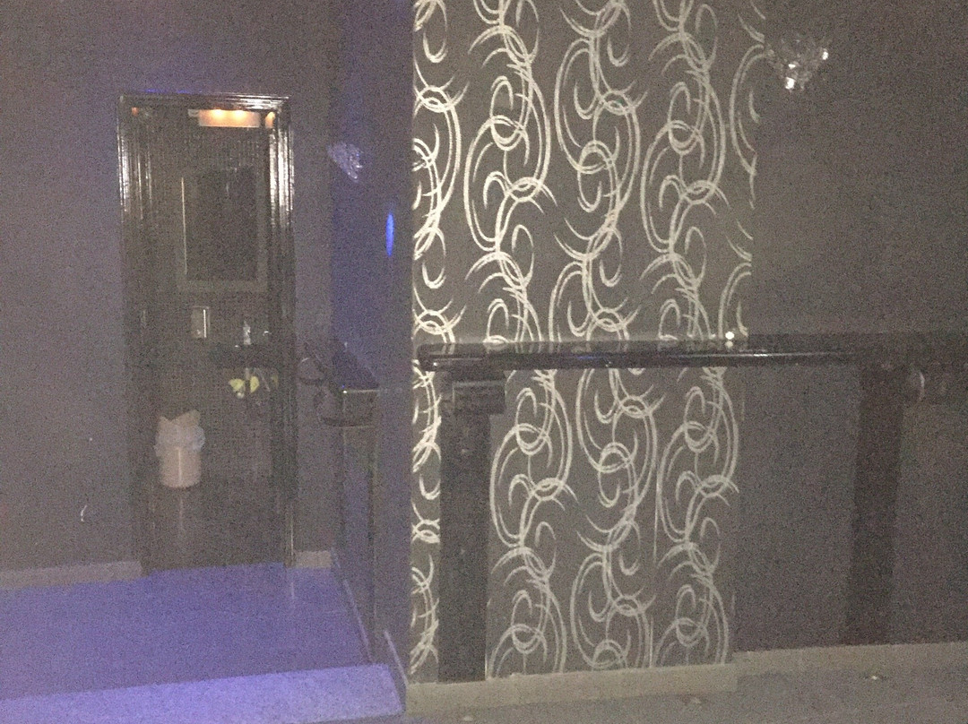 Pride Bar-Chora必去景点