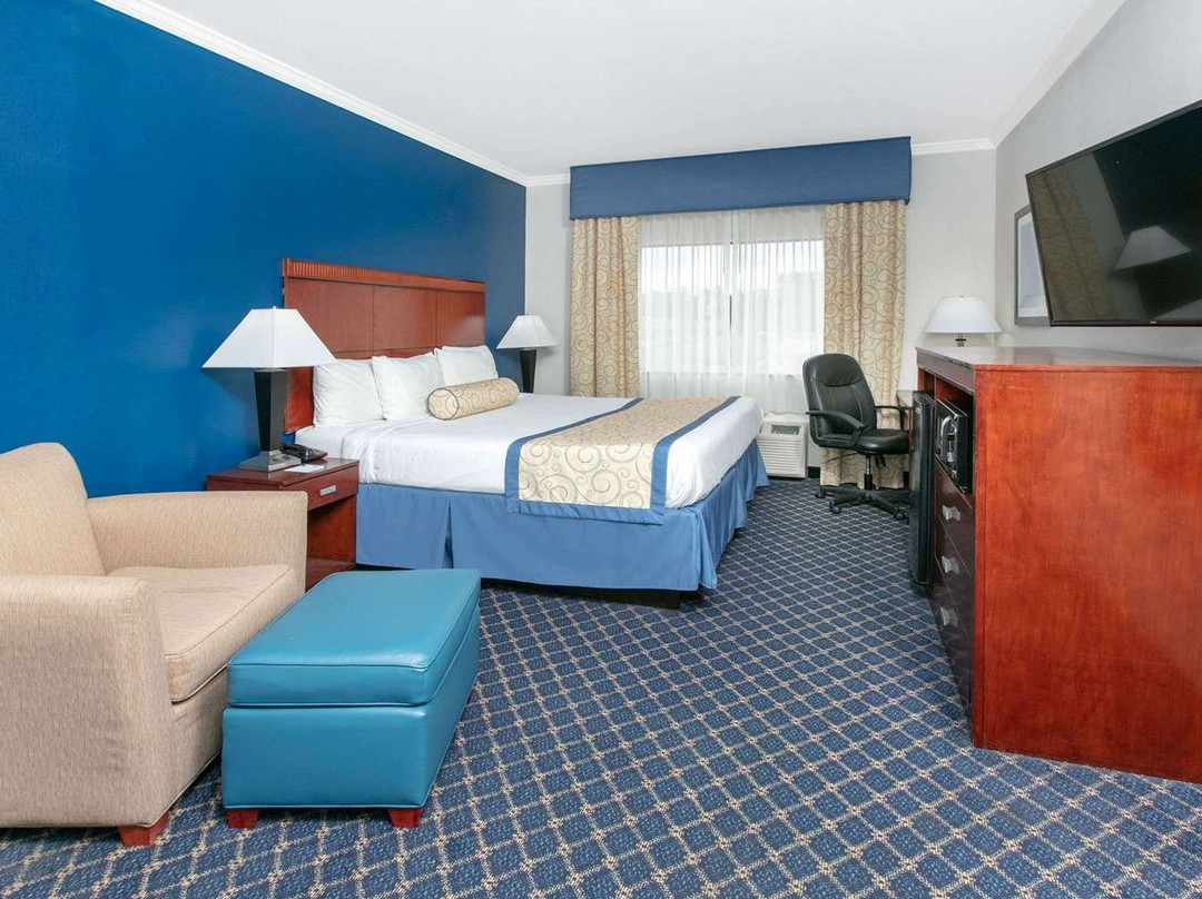 贝斯特韦斯特马科姆旅馆&套房酒店主图