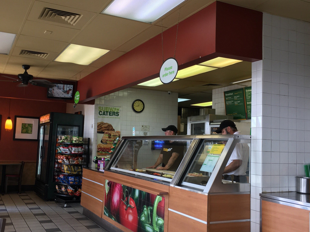 Burrel餐馆和美食-Subway