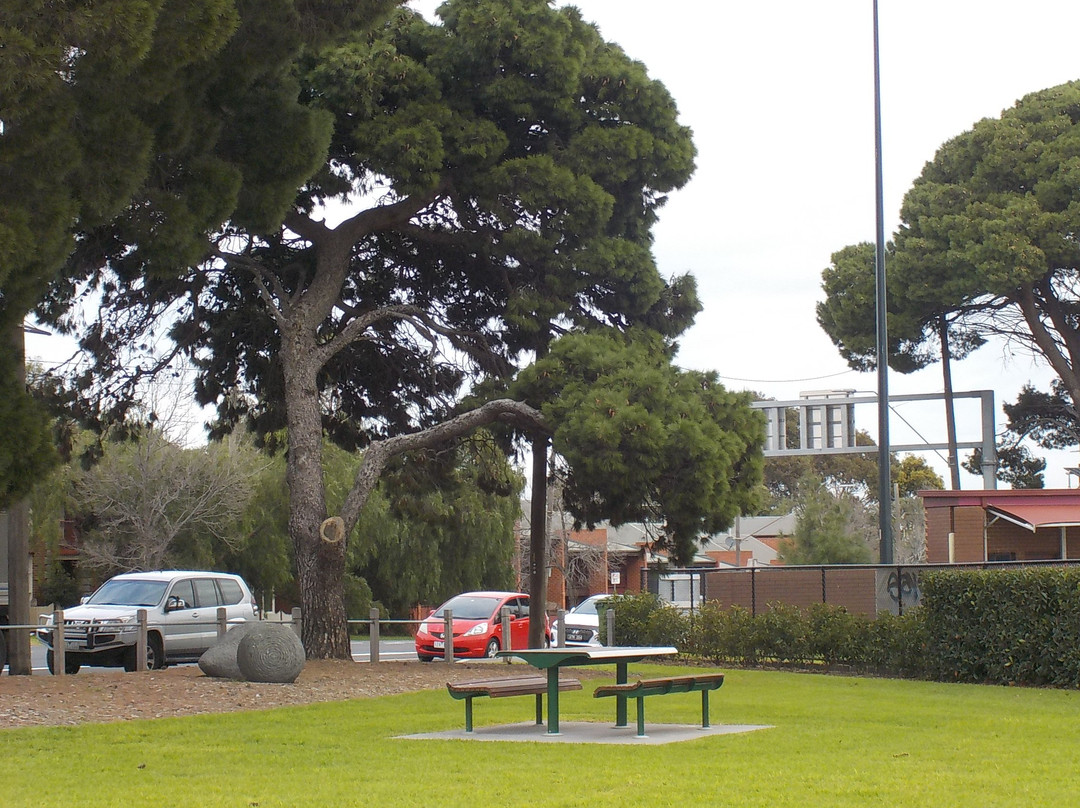 Newmarket Reserve-墨尔本必去景点