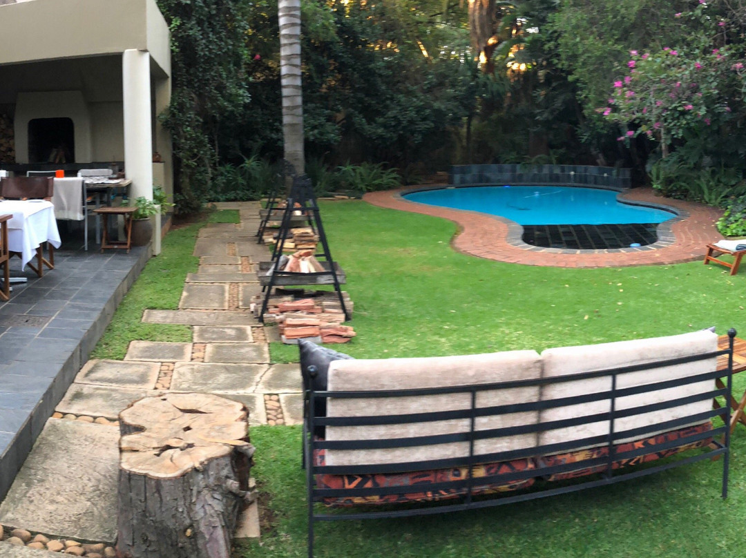 非洲巖酒店主图