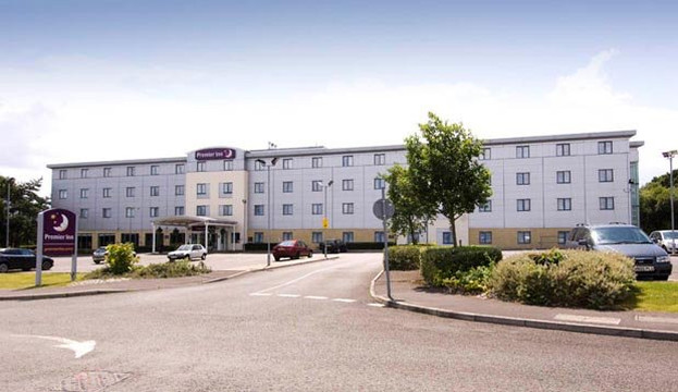 Premier Inn Poole North Hotel主图