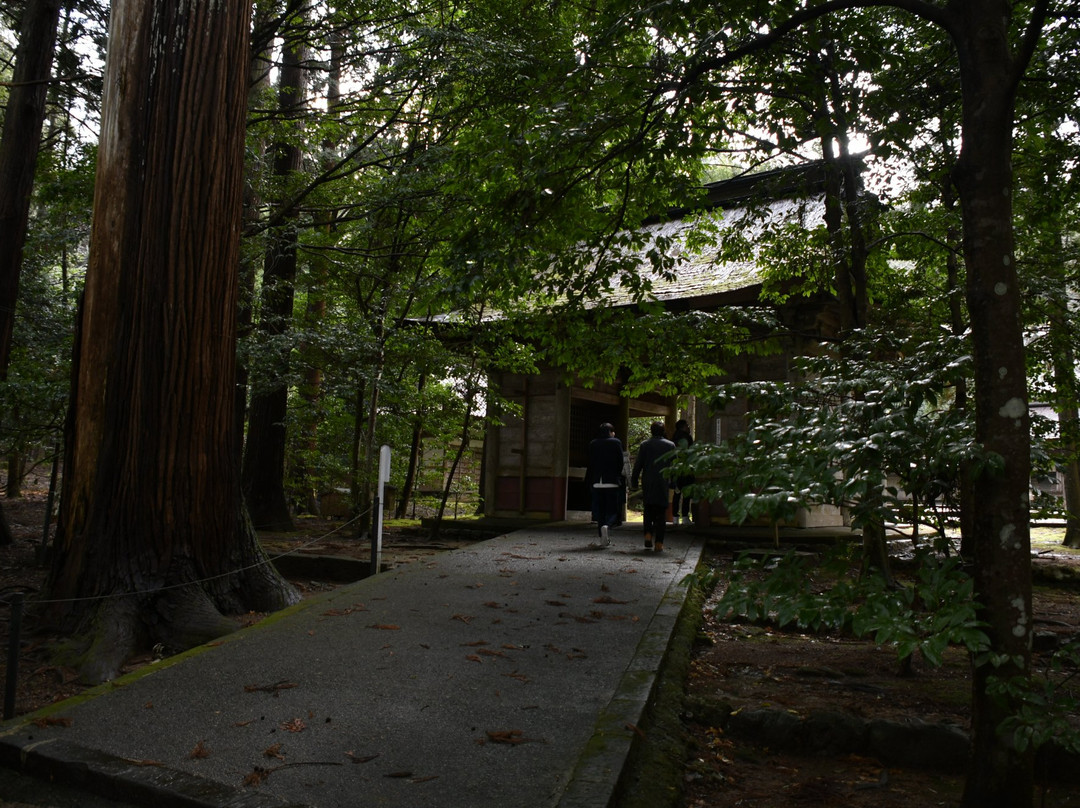 Wakasahiko Shrine Kamisha景点图片