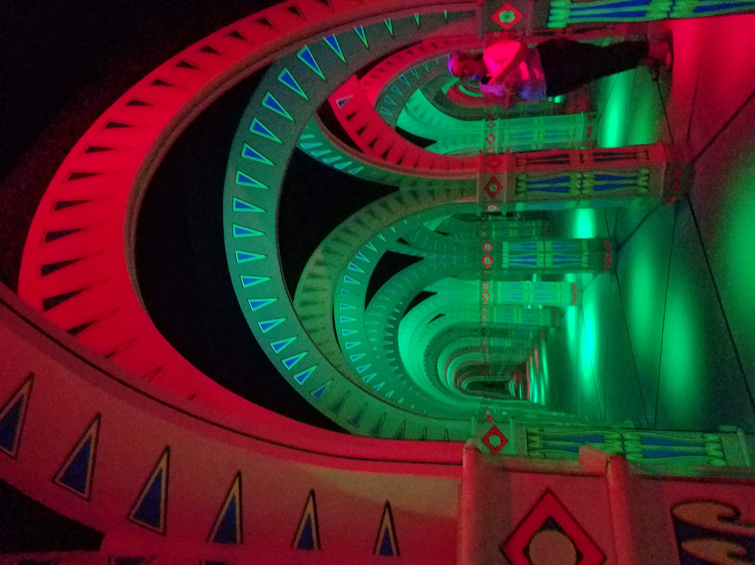 Amazing Mirror Maze-盖林柏格必去景点