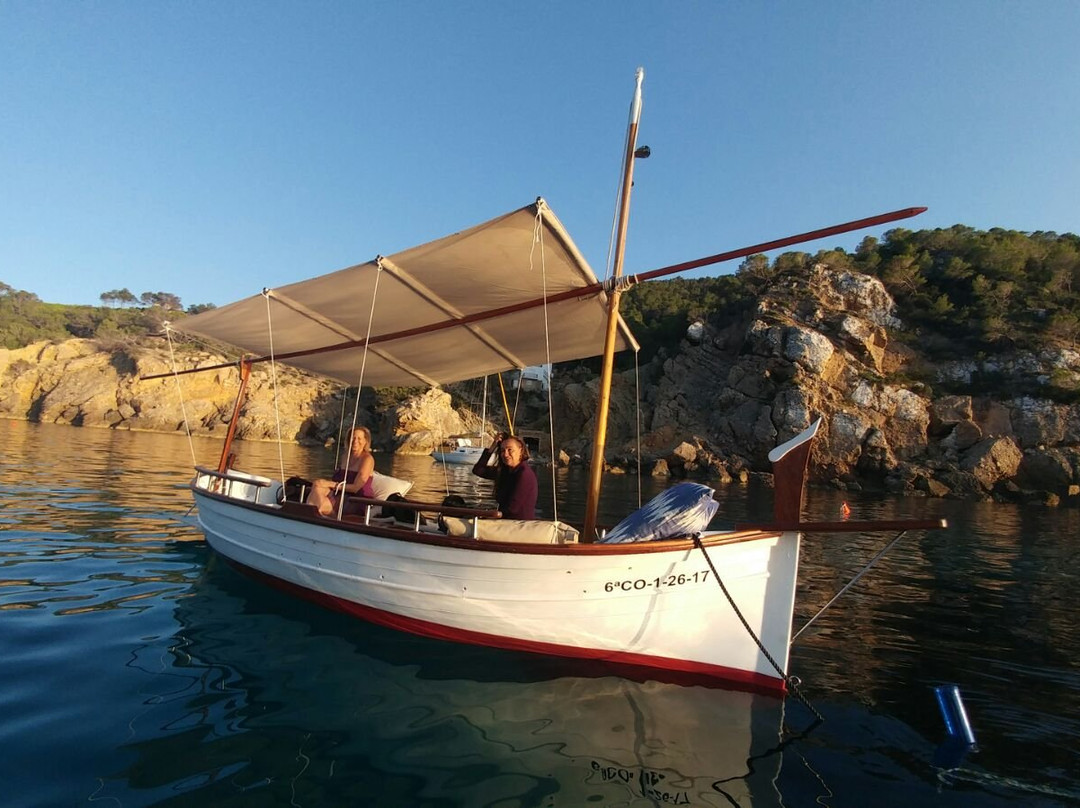 Bohemian Boat Charters景点图片