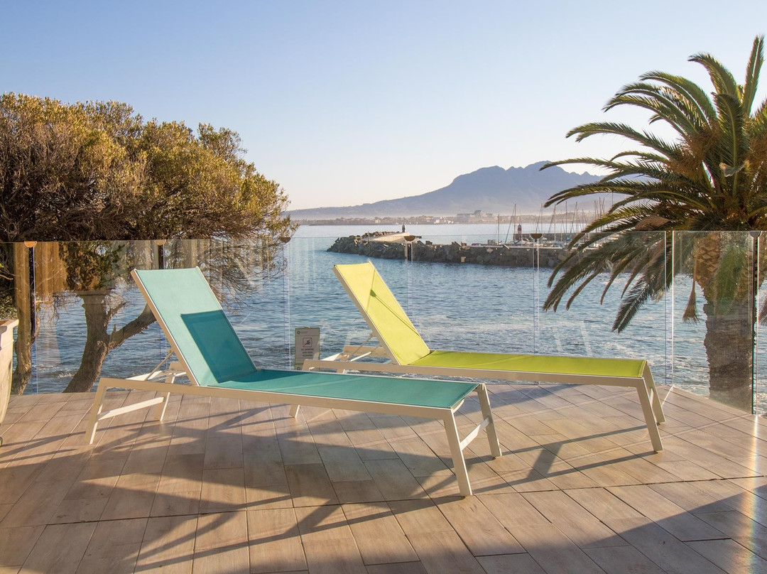 Bikini Beach Suites and Guest House