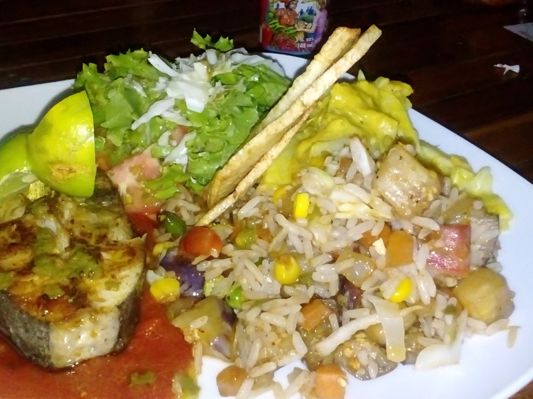 Soufriere餐馆和美食-Rodney's Wellness Retreat