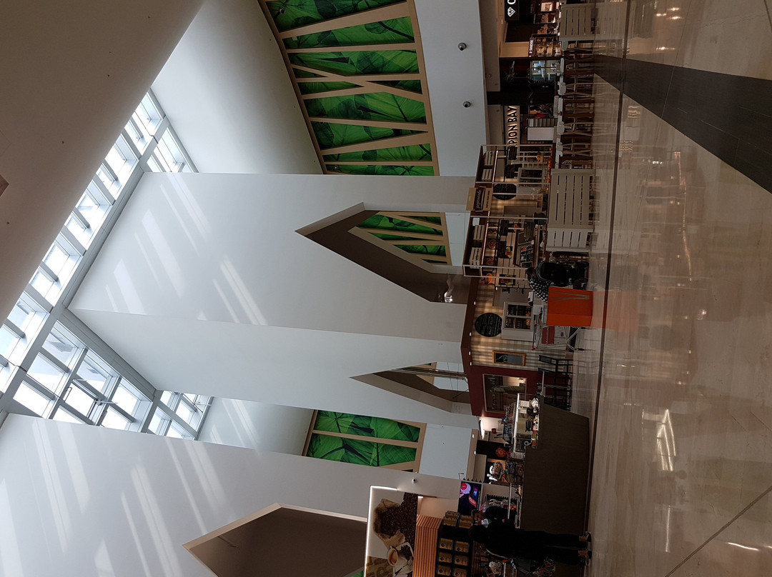 Le Due Torri Shopping Center景点图片