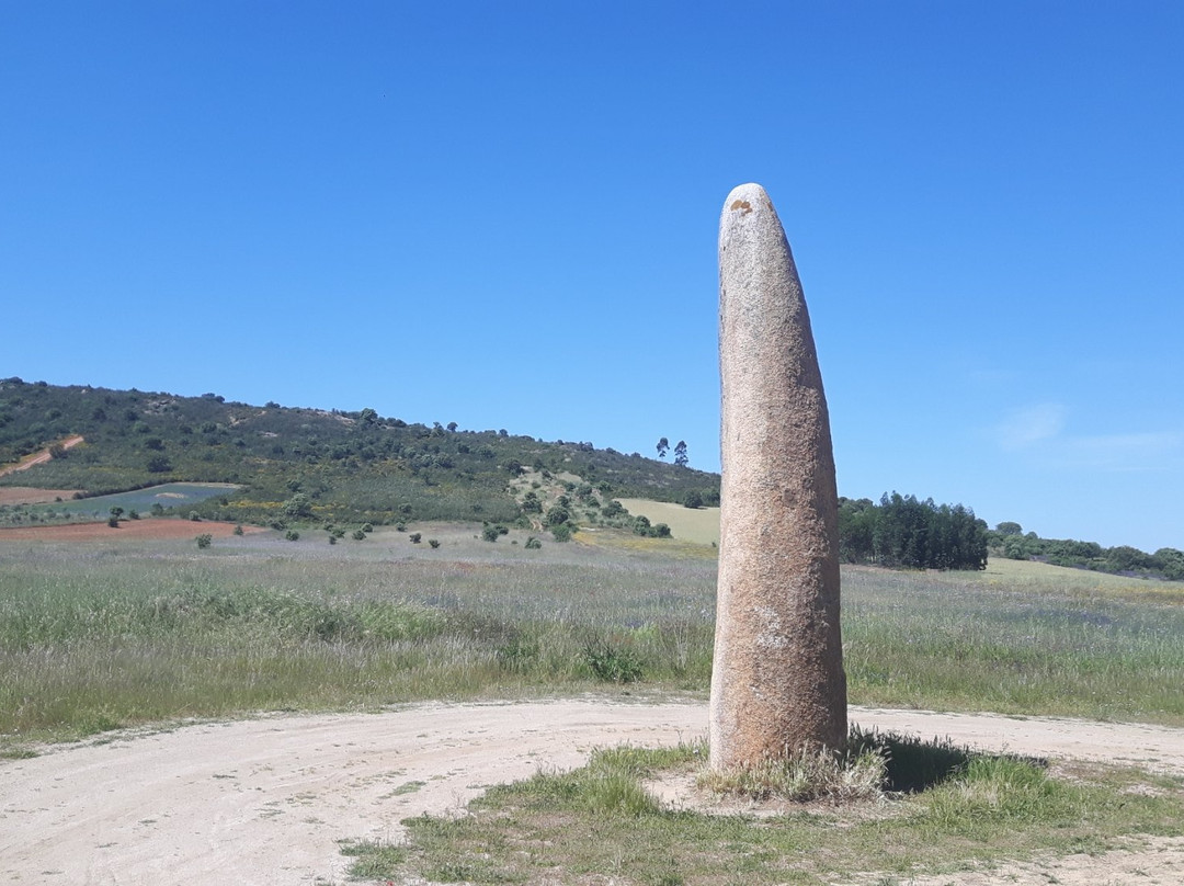 Menir do Outeiro (Monsaraz)景点图片