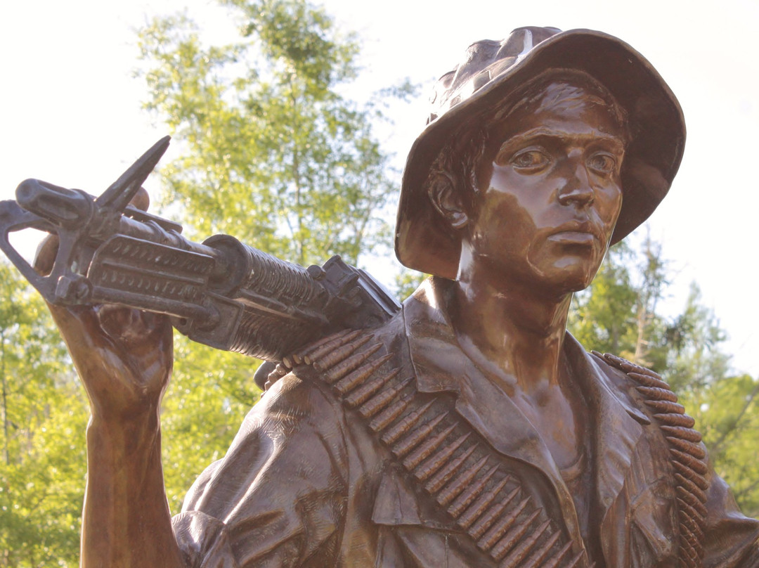 Three Servicemen Statue景点图片