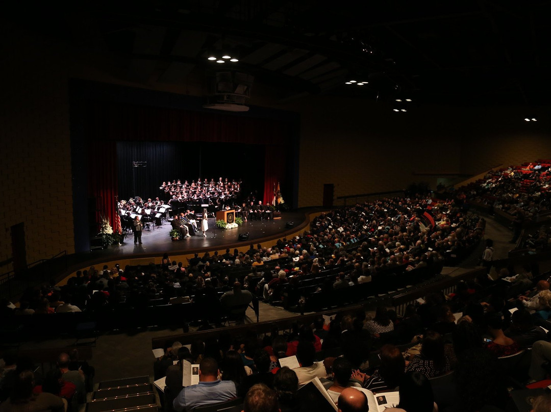 Givens Performing Arts Center景点图片