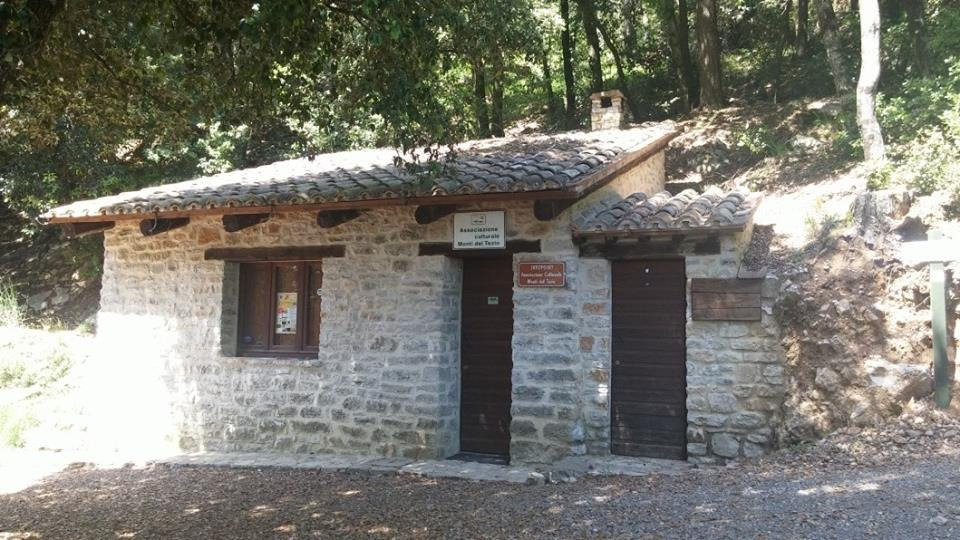 Monte Tezio景点图片