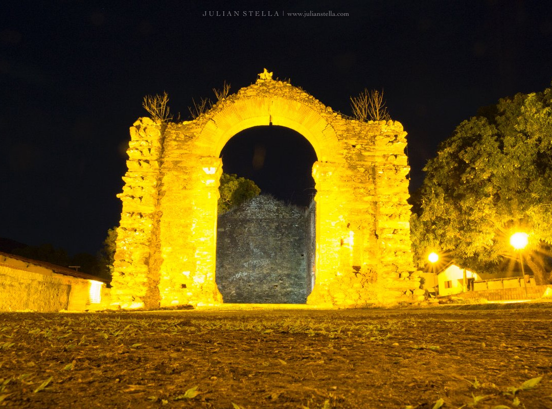 Santa Rosa do Tocantins餐馆和美食-Celeiro Bistrô