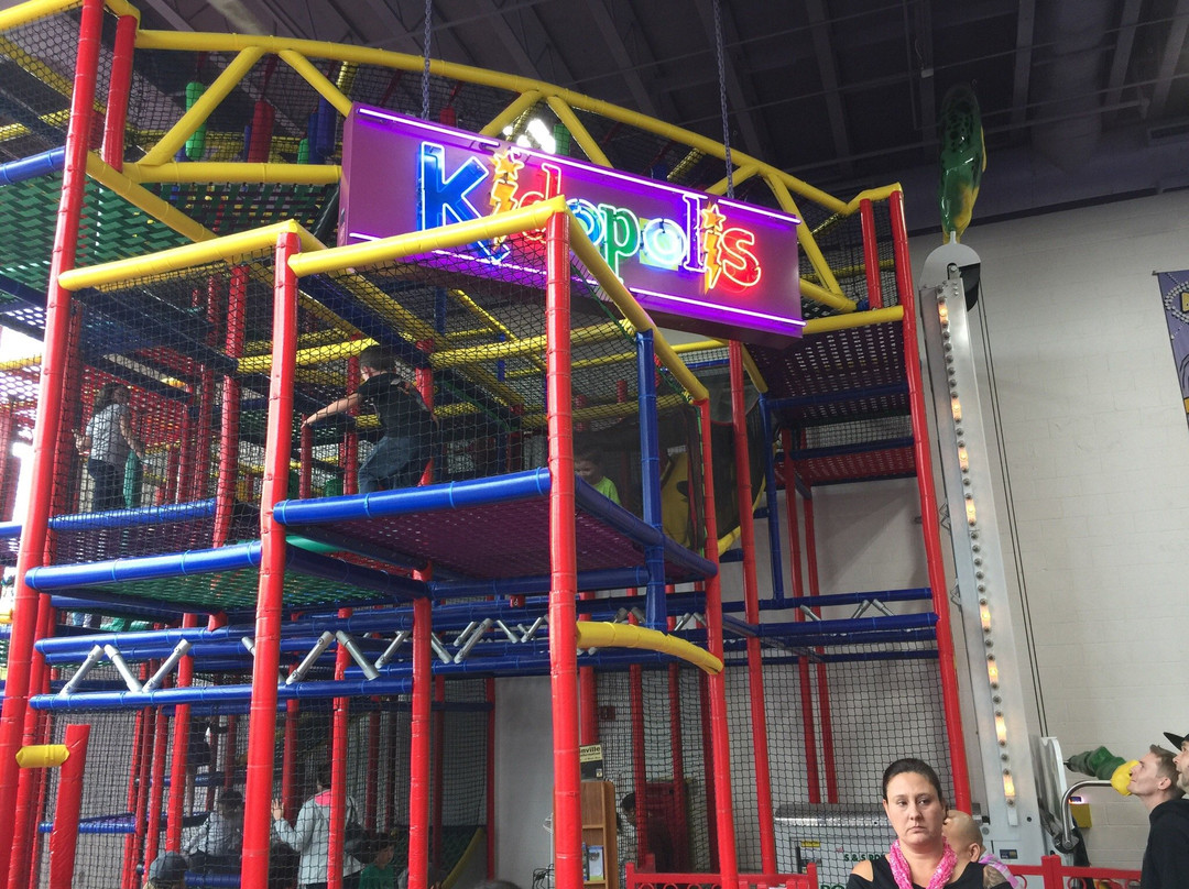 Bullwinkle's Entertainment-威尔逊维尔必去景点