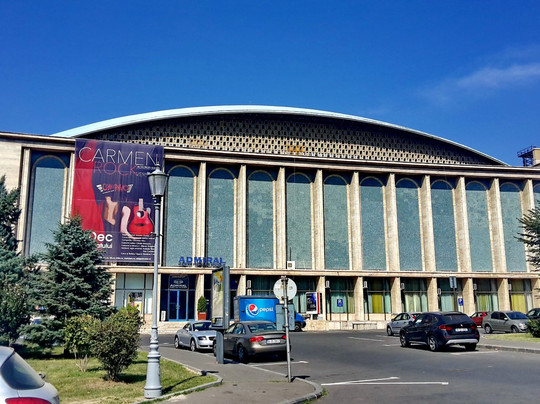 Sala Palatului-布加勒斯特必去景点