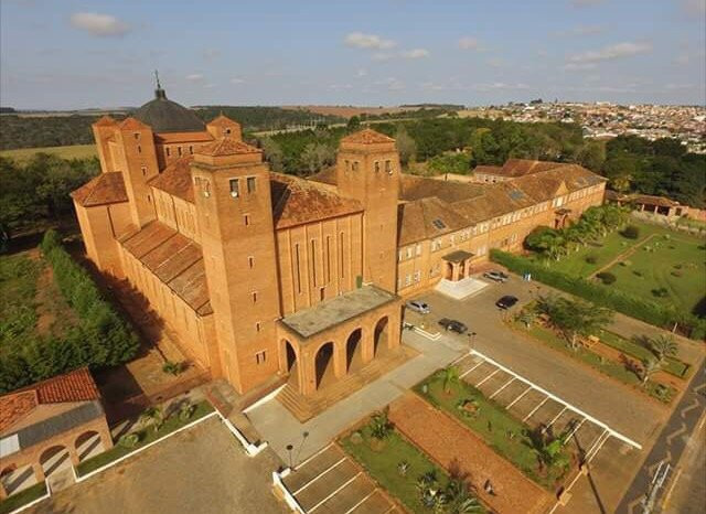 Abadia de Nossa Senhora da Santa Cruz景点图片