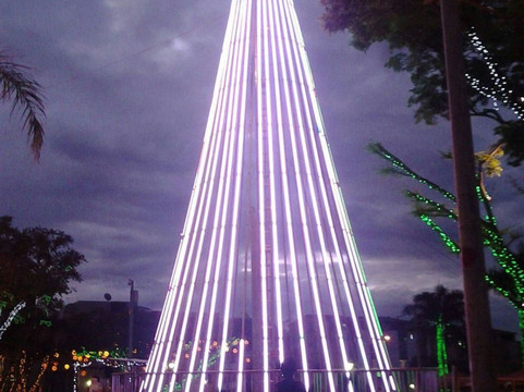 Praca Nossa Senhora da Gloria-Contagem必去景点