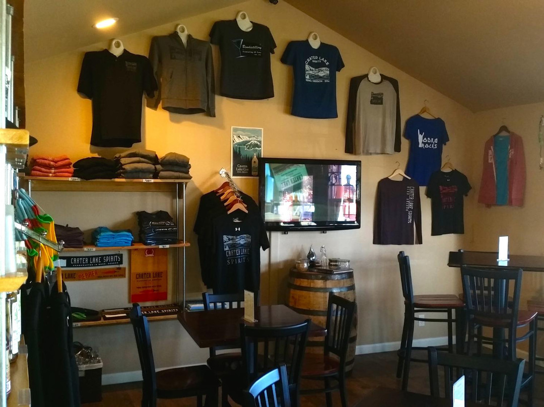 Crater Lake Spirits Tasting Room-本德必去景点