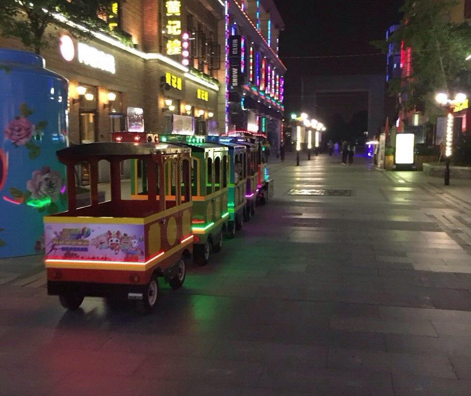 楚河汉街景点图片