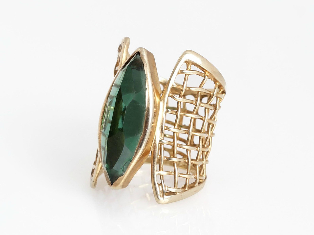 Yaarit and Kristin fine art jewelry-特拉维夫必去景点