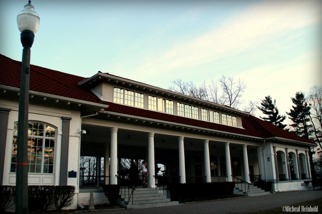 Geraldo's at Lasalle Park