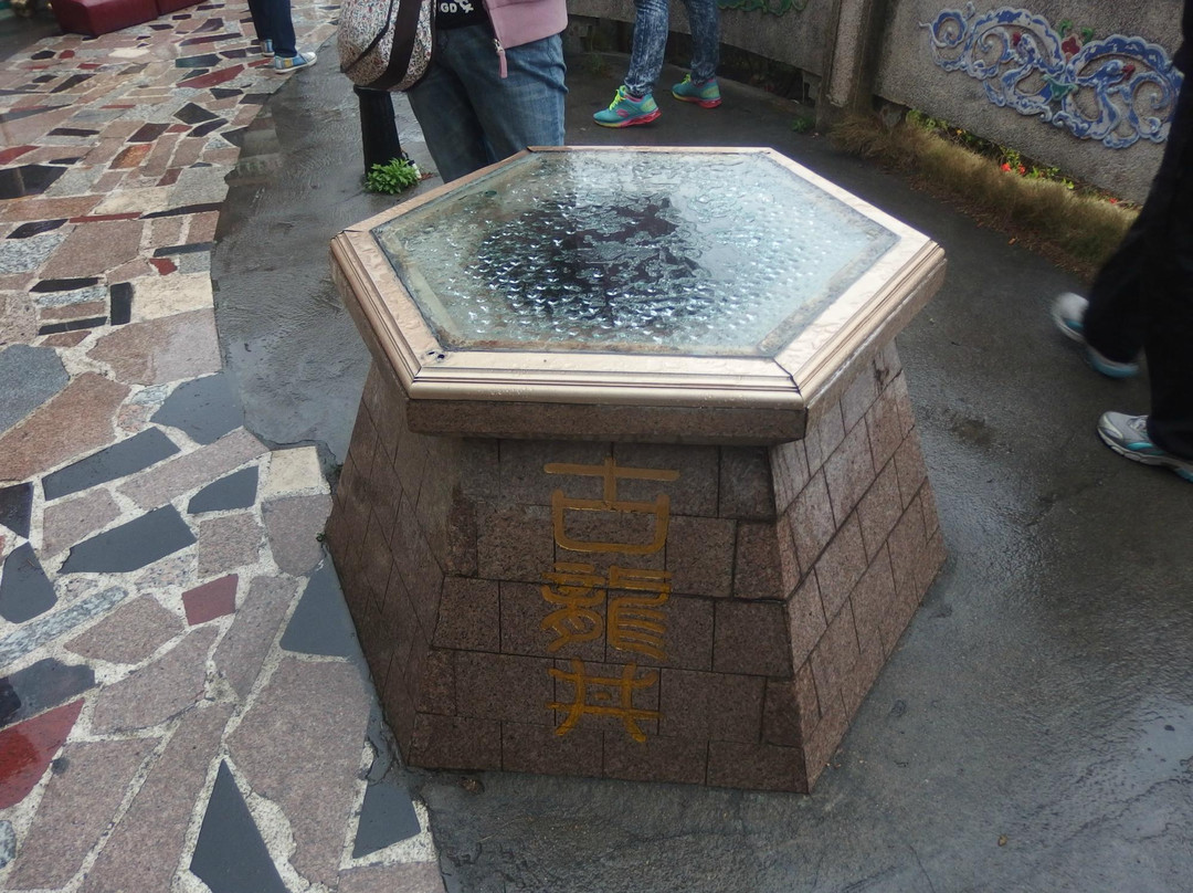 龙泉岩寺庙群景点图片
