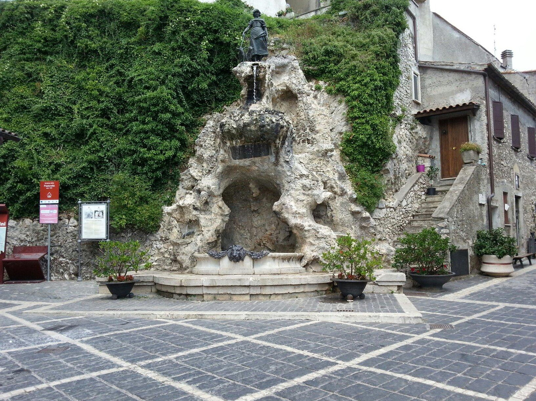 Fontana della Pastorella景点图片