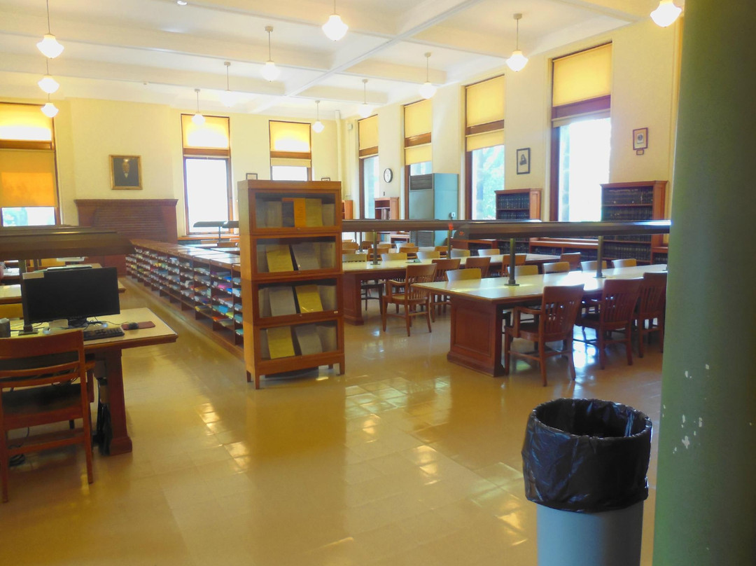 Altgeld Hall Tower-厄巴纳必去景点