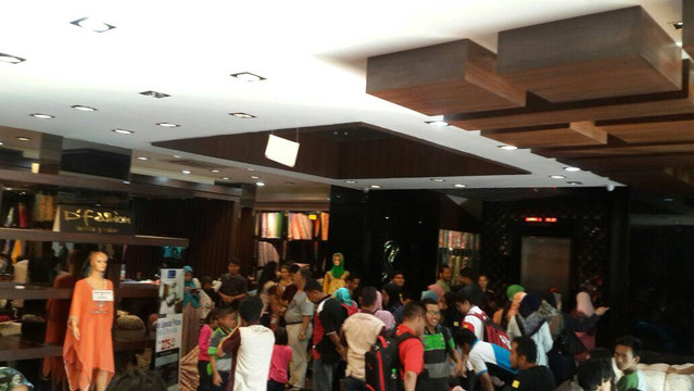 D'Fashion Textile & Tailor-万隆必去景点