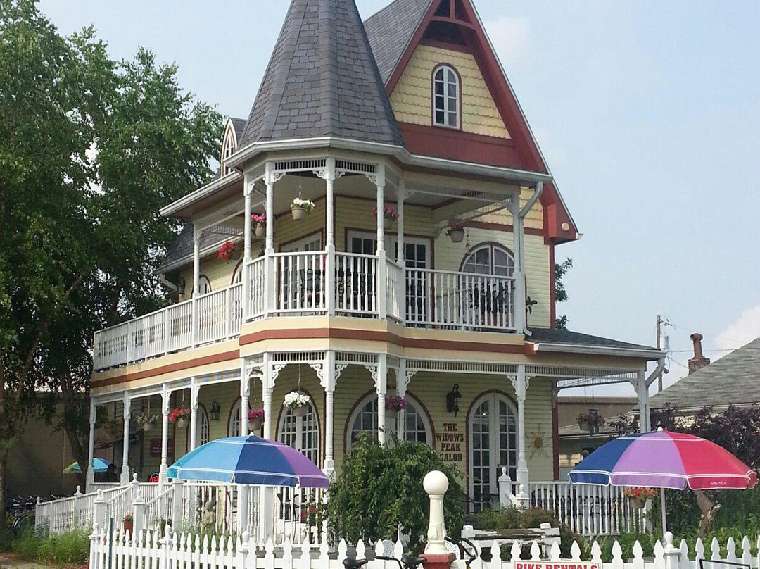 The Widow's Walk Ice Creamery and Bicycle Rentals-Clarksville必去景点