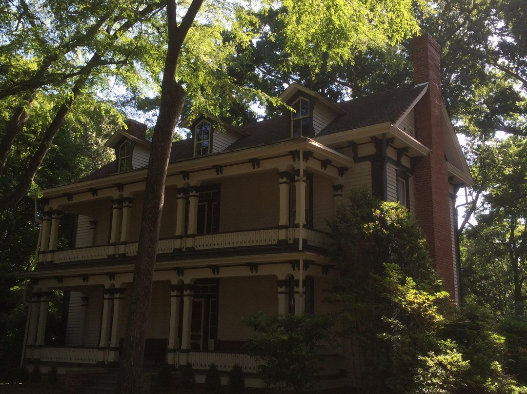 Maple Grove-希科里必去景点