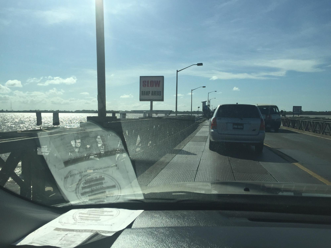 Demerara Harbour Bridge景点图片