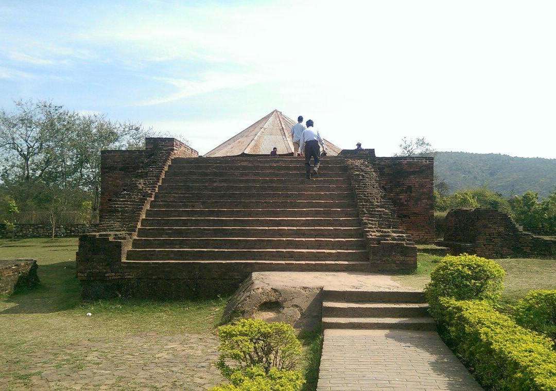 Maniyar Math-王舍城必去景点