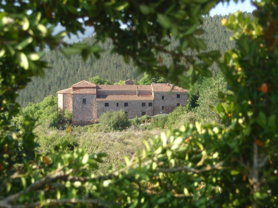 Santuario de la Virgen de Tomalos景点图片