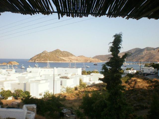 Captain Manos Studios主图