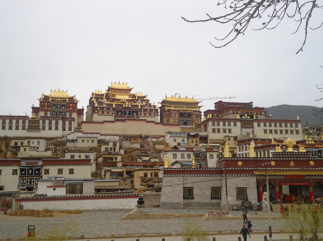 松赞林寺景点图片