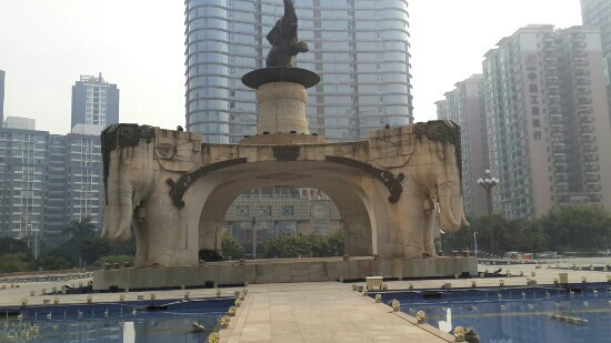 金湖广场景点图片