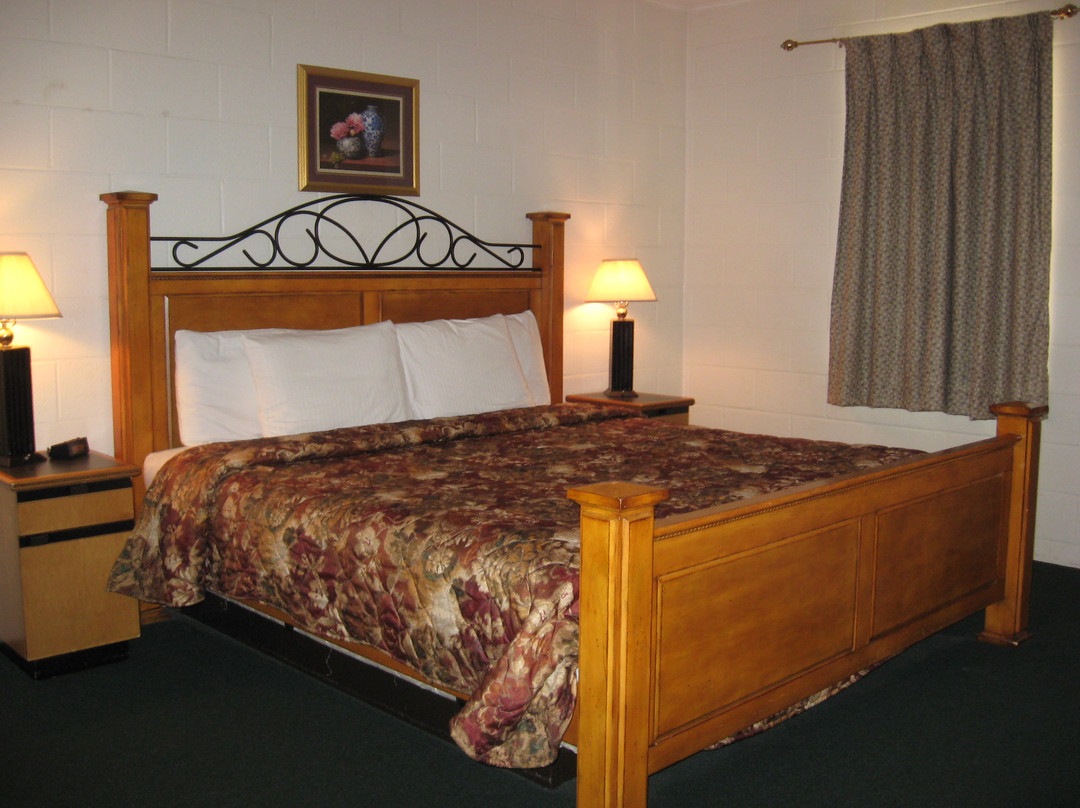 White Columns Motel主图