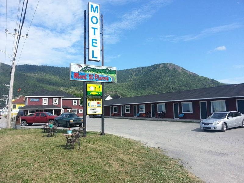 Hotel motel Mont St-Pierre inc