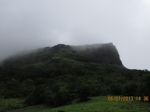 Shreevardhan and Manoranjan Peaks-Rajmachi必去景点