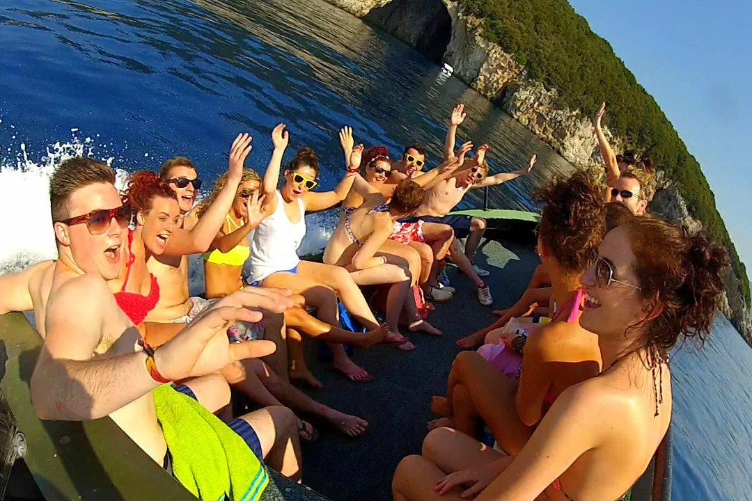 Crazy Speedboat Kavos-Kavos必去景点